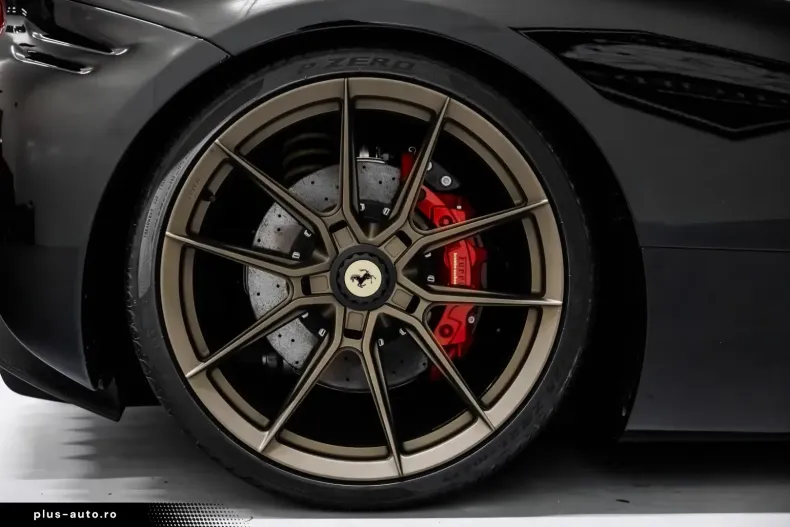 Ferrari SF90 din 2023 cu 6.000 km - oferta FER162161 - foto 26