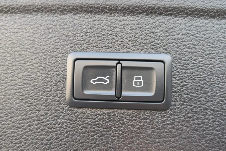 Audi Q5 din 2023 cu 64.100 km - oferta AUD162165 - foto 11