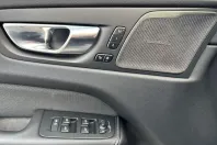 Volvo XC60 din 2022 cu 37.641 km - oferta VOL162166 - foto 21