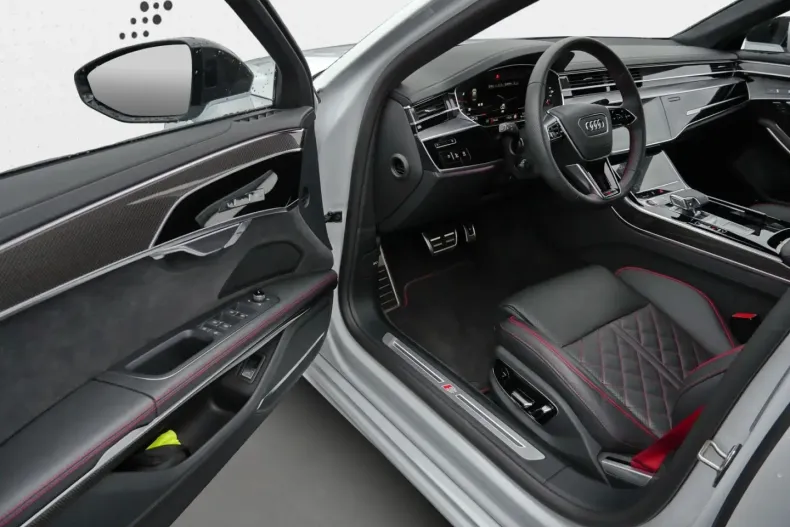 Audi S8 din 2023 cu 10.439 km - oferta AUD162167 - foto 14