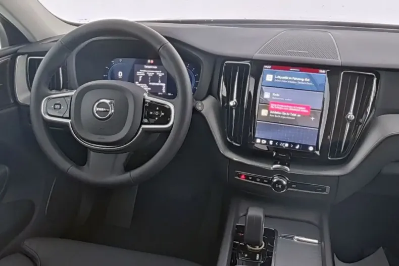 Volvo XC60 din 2025 cu 26.386 km - oferta VOL162169 - foto 8