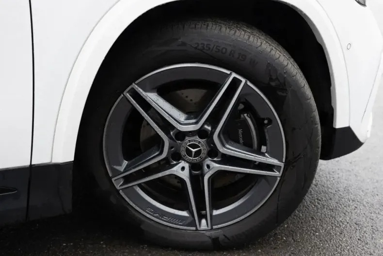 Mercedes-Benz GLA 220 din 2024 cu 15.074 km - oferta MER162176 - foto 5