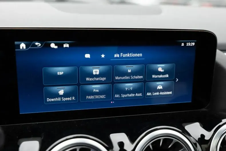 Mercedes-Benz GLA 220 din 2024 cu 15.074 km - oferta MER162176 - foto 12