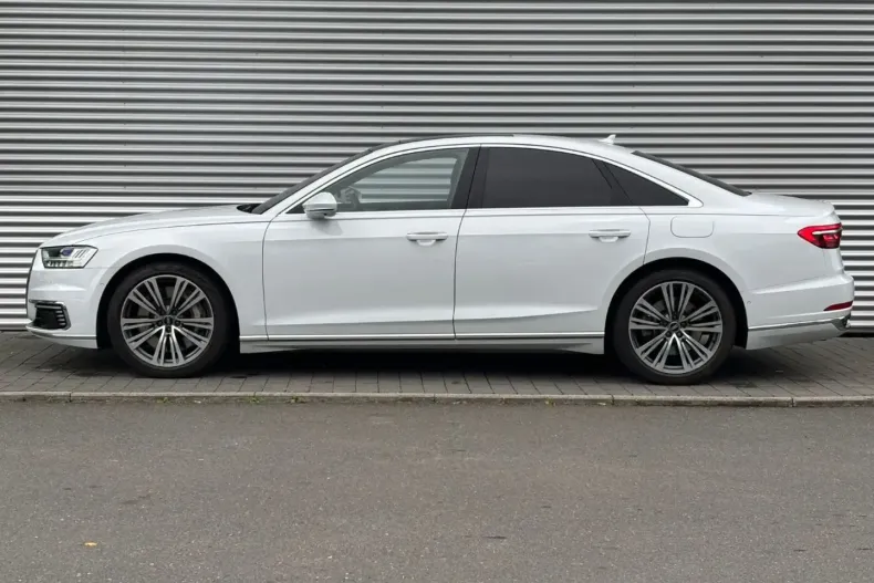 Audi A8 din 2021 cu 32.100 km - oferta AUD162187 - foto 3