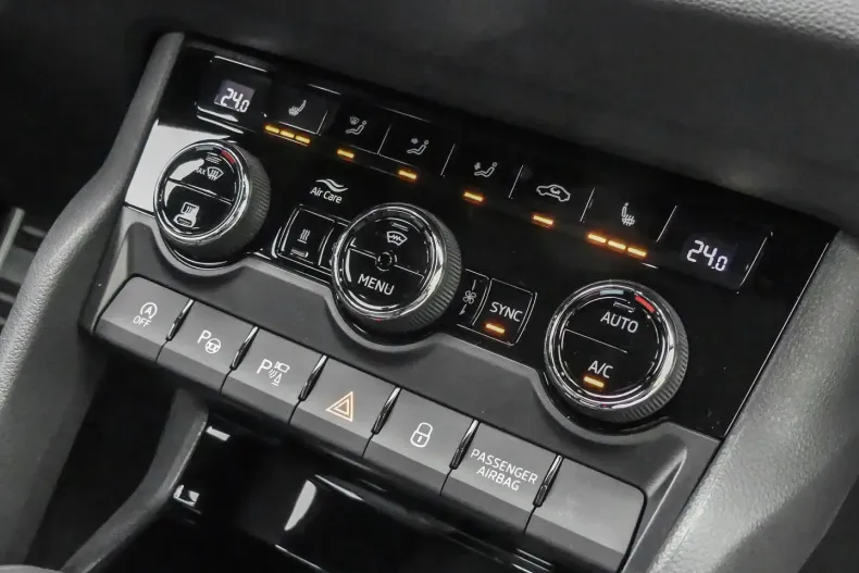 Skoda Karoq din 2025 cu 13.000 km - oferta SKO162188 - foto 14