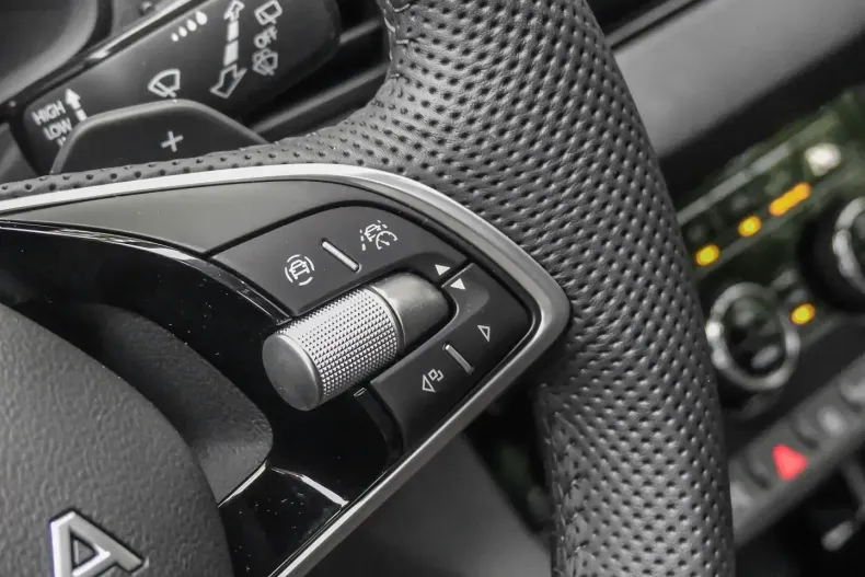 Skoda Karoq din 2025 cu 13.000 km - oferta SKO162188 - foto 15