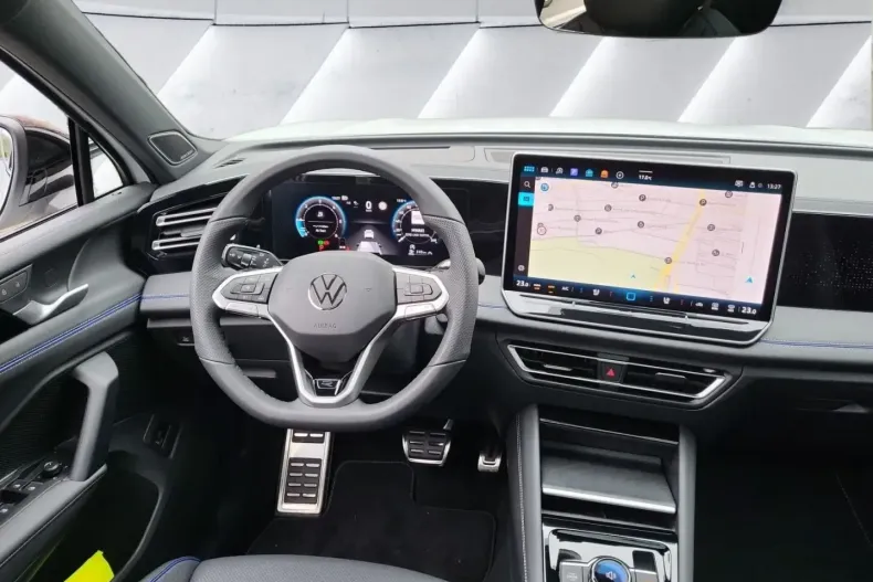 Volkswagen Tiguan din 2024 cu 16.829 km - oferta VOL162190 - foto 6