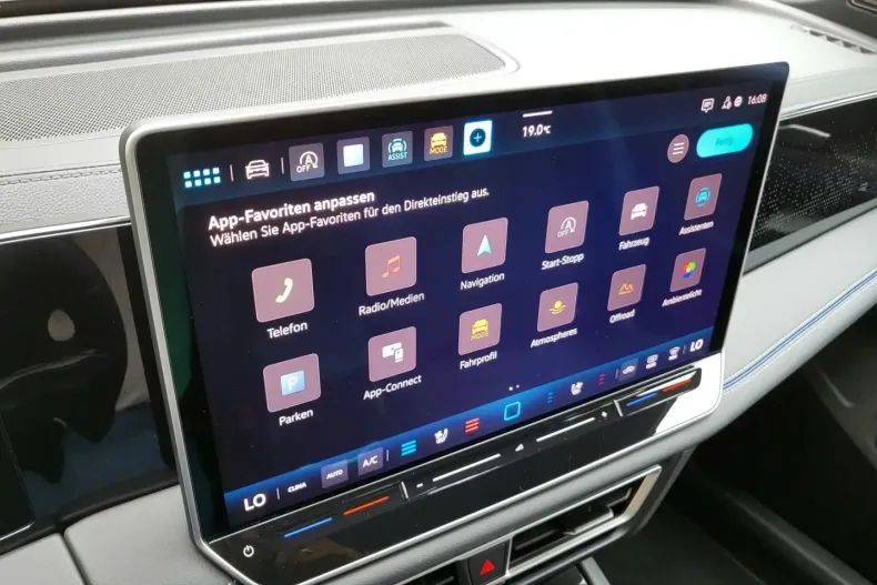 Volkswagen Tiguan din 2024 cu 16.829 km - oferta VOL162190 - foto 38