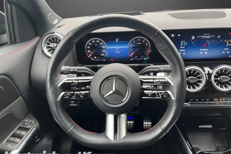 Mercedes-Benz GLA 220 din 2023 cu 47.490 km - oferta MER162193 - foto 11