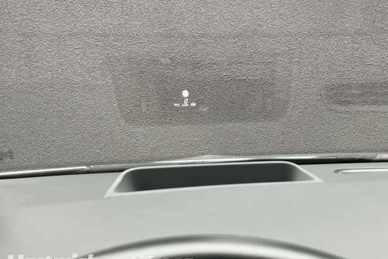 Mercedes-Benz GLA 220 din 2023 cu 47.490 km - oferta MER162193 - foto 16