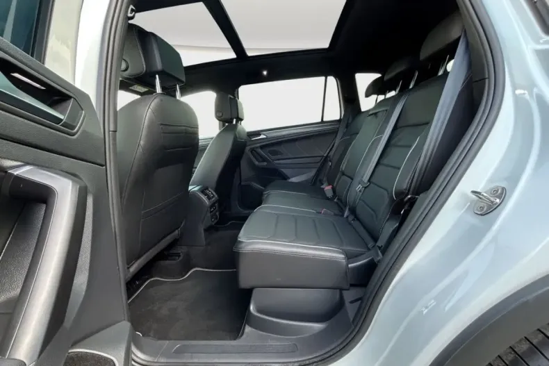 Volkswagen Tiguan Allspace din 2023 cu 52.195 km - oferta VOL162199 - foto 13