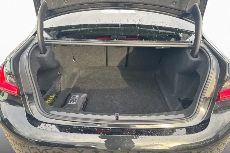 BMW 320 din 2025 cu 32.250 km - oferta BMW162210 - foto 12