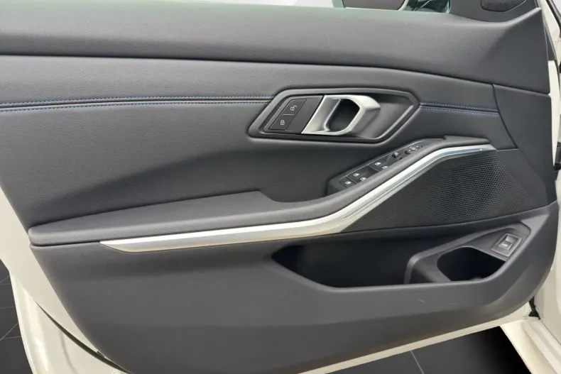 BMW 320 din 2025 cu 27.624 km - oferta BMW162212 - foto 10