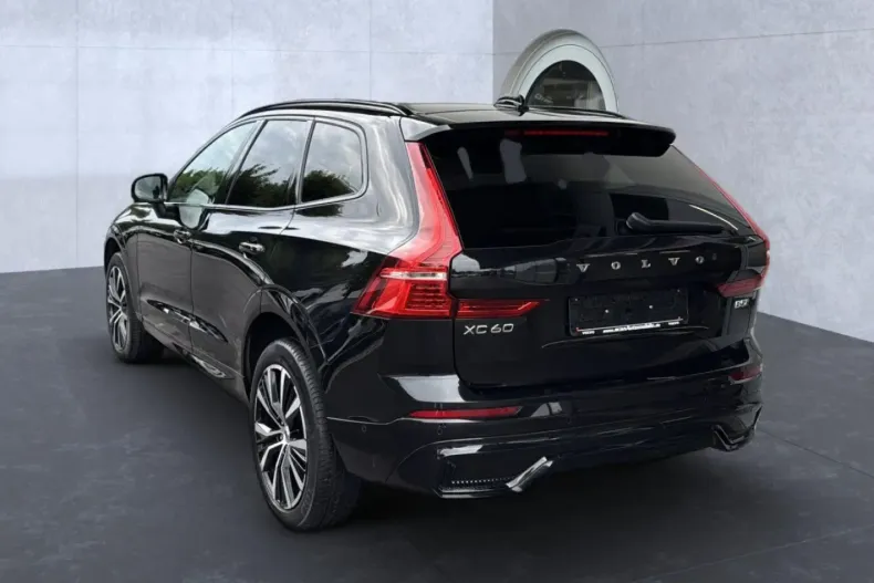 Volvo XC60 din 2022 cu 73.890 km - oferta VOL162213 - foto 2