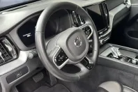 Volvo XC60 din 2022 cu 73.890 km - oferta VOL162213 - foto 10