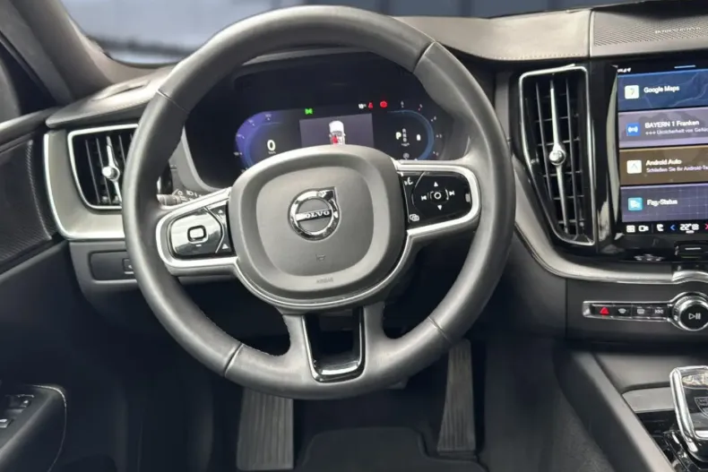 Volvo XC60 din 2022 cu 73.890 km - oferta VOL162213 - foto 16