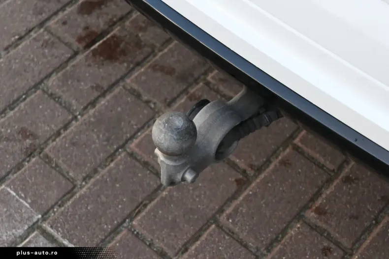 Volvo XC60 din 2022 cu 61.400 km - oferta VOL162214 - foto 8