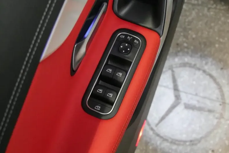 Mercedes-Benz CLA 220 din 2024 cu 13.323 km - oferta MER162216 - foto 14