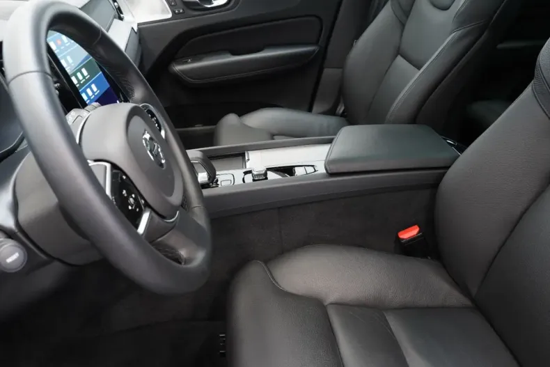 Volvo XC60 din 2022 cu 26.523 km - oferta VOL162220 - foto 8