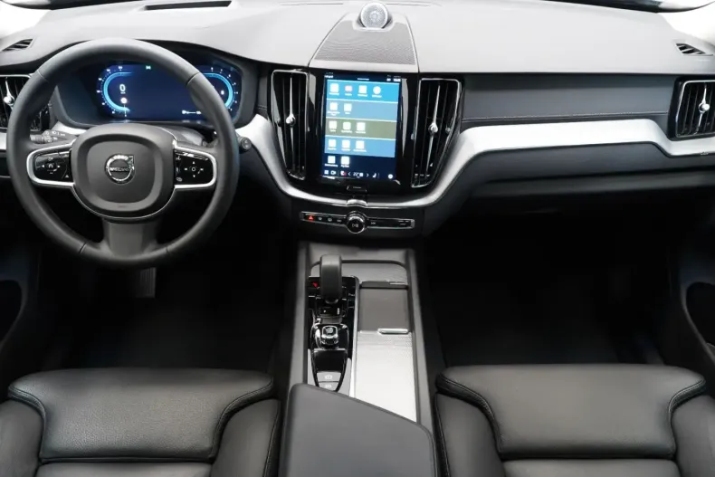 Volvo XC60 din 2022 cu 26.523 km - oferta VOL162220 - foto 11