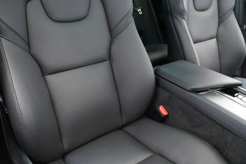 Volvo XC60 din 2022 cu 26.523 km - oferta VOL162220 - foto 15