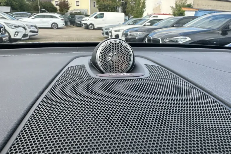 Volvo XC60 din 2022 cu 45.800 km - oferta VOL162229 - foto 12