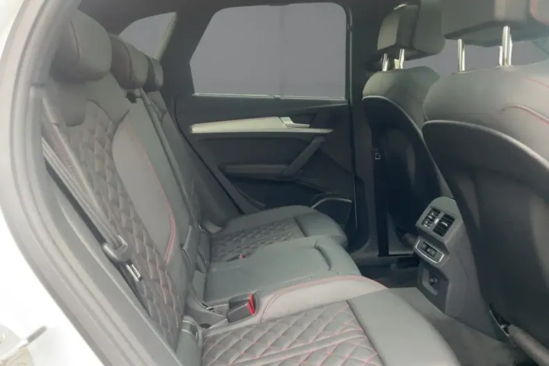 Audi Q5 din 2022 cu 71.130 km - oferta AUD162231 - foto 12