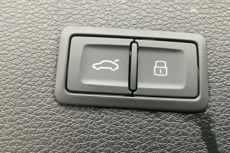 Audi Q5 din 2022 cu 71.130 km - oferta AUD162231 - foto 14