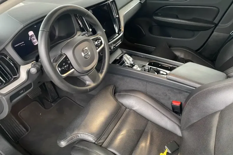 Volvo S60 din 2023 cu 11.360 km - oferta VOL162235 - foto 8