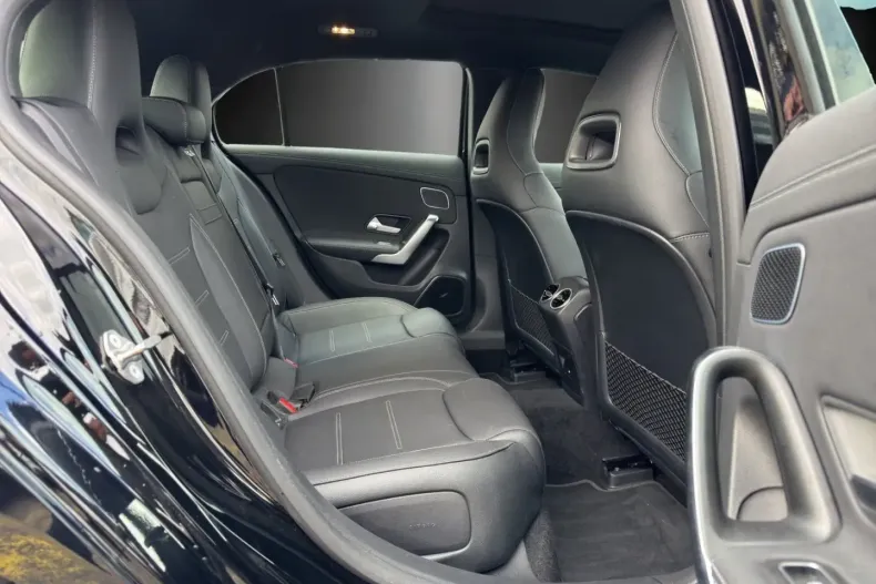 Mercedes-Benz A 250 din 2022 cu 14.989 km - oferta MER162243 - foto 9