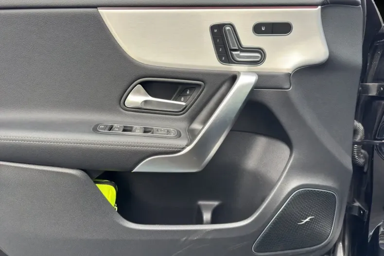 Mercedes-Benz A 250 din 2022 cu 14.989 km - oferta MER162243 - foto 13