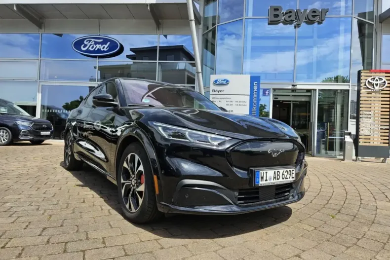 Ford Mustang Mach-E din 2023 cu 15.500 km - oferta FOR162251 - foto 1