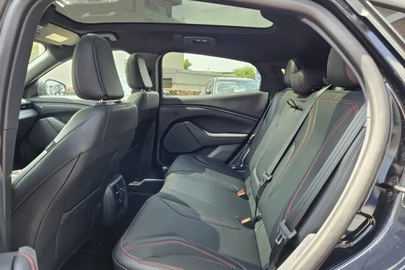 Ford Mustang Mach-E din 2023 cu 15.500 km - oferta FOR162251 - foto 10