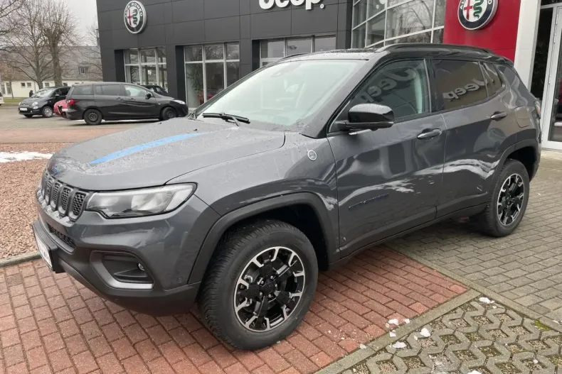 Jeep Compass din 2022 cu 18.900 km - oferta JEE162256 - foto 2