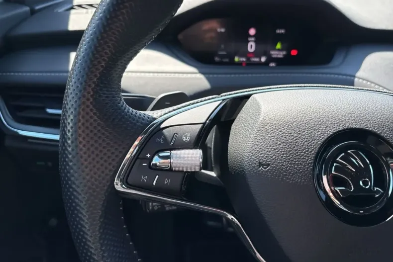 Skoda Enyaq din 2023 cu 52.040 km - oferta SKO162262 - foto 16