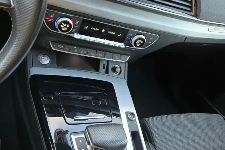 Audi Q5 din 2022 cu 46.800 km - oferta AUD162264 - foto 16