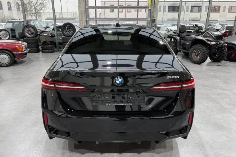 BMW 520 din 2025 cu 25.300 km - oferta BMW162266 - foto 8