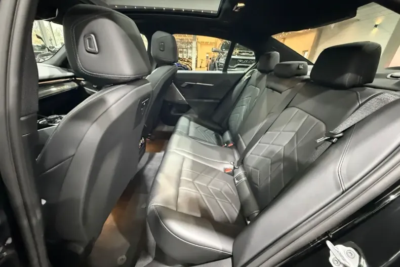 BMW 520 din 2025 cu 25.300 km - oferta BMW162266 - foto 21