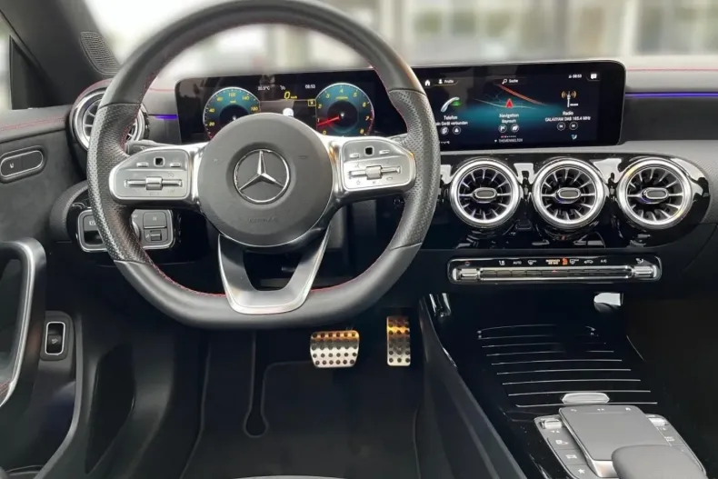 Mercedes-Benz CLA 250 din 2022 cu 65.763 km - oferta MER162268 - foto 8