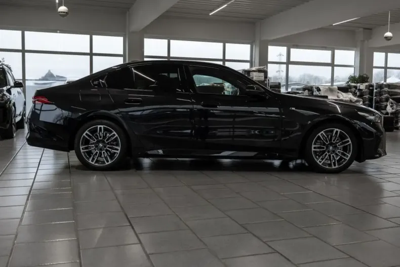 BMW 520 din 2024 cu 36.177 km - oferta BMW162273 - foto 3