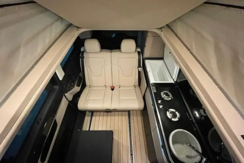 Mercedes-Benz V 300 din 2023 cu 22.005 km - oferta MER162277 - foto 17