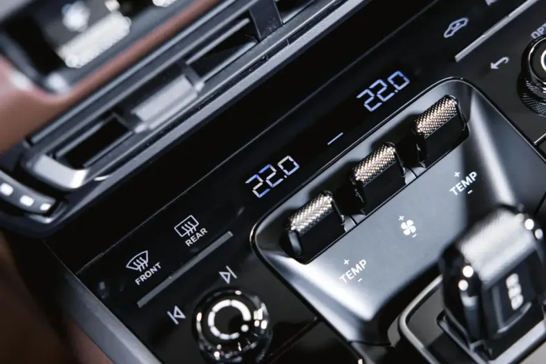 Porsche 992 din 2024 cu 20.400 km - oferta POR162279 - foto 28