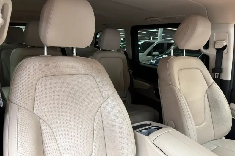 Mercedes-Benz V 300 din 2024 cu 12.700 km - oferta MER162280 - foto 19