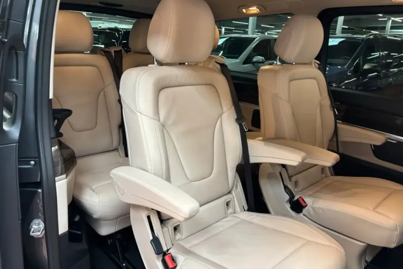 Mercedes-Benz V 300 din 2024 cu 12.700 km - oferta MER162280 - foto 22