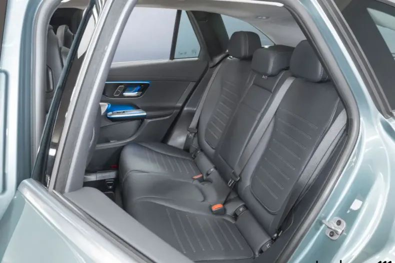 Mercedes-Benz GLC 300 din 2024 cu 11.635 km - oferta MER162286 - foto 16