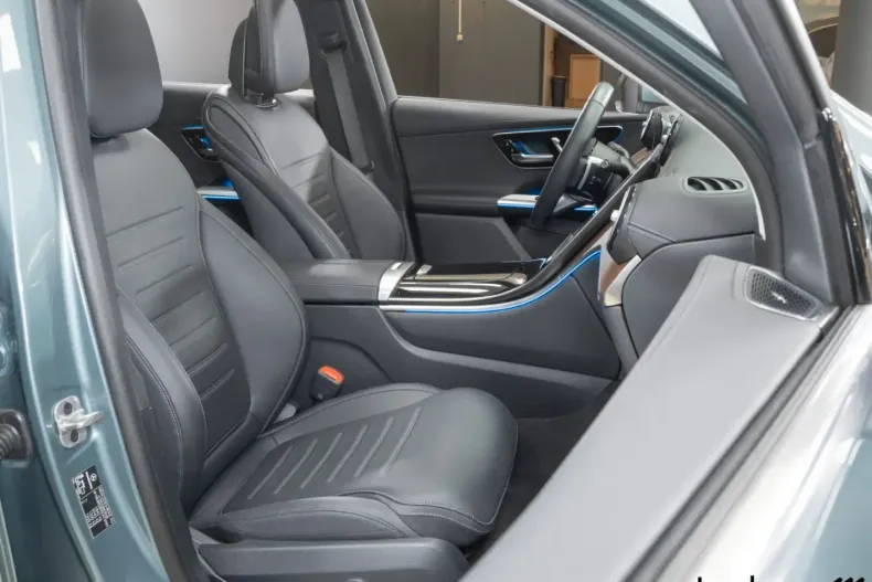 Mercedes-Benz GLC 300 din 2024 cu 11.635 km - oferta MER162286 - foto 18