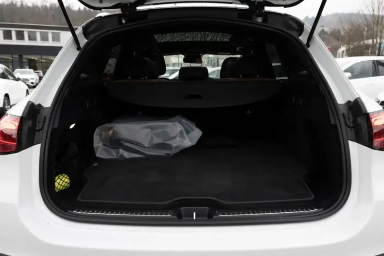 Mercedes-Benz GLC 300 din 2024 cu 12.777 km - oferta MER162289 - foto 8