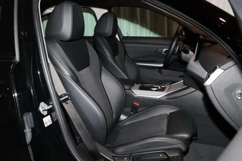 BMW 320 din 2023 cu 15.314 km - oferta BMW162299 - foto 3