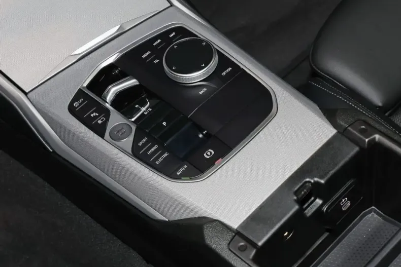 BMW 320 din 2023 cu 15.314 km - oferta BMW162299 - foto 9