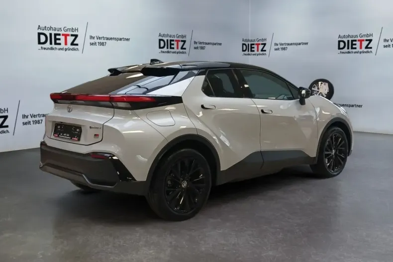 Toyota C-HR din 2024 cu 22.800 km - oferta TOY162301 - foto 4